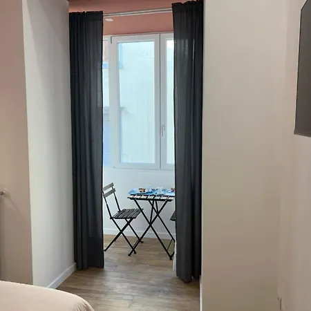 Bed & Breakfast Plan B Naples
